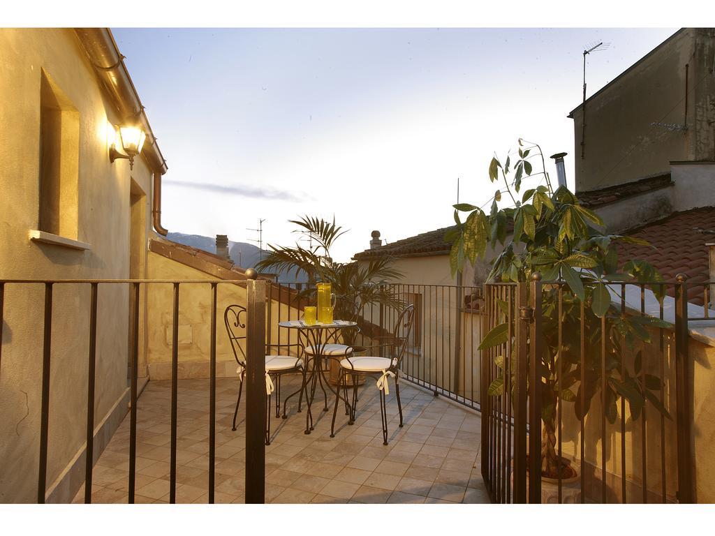 Residenze Portacastello Bed and Breakfast Isernia Exteriör bild